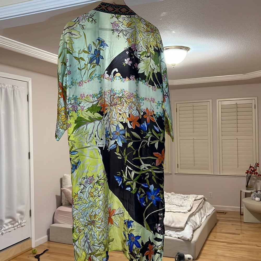 Johnny was multicolor floral printed kimono with tribal embroidery trim - Picture 4 of 4